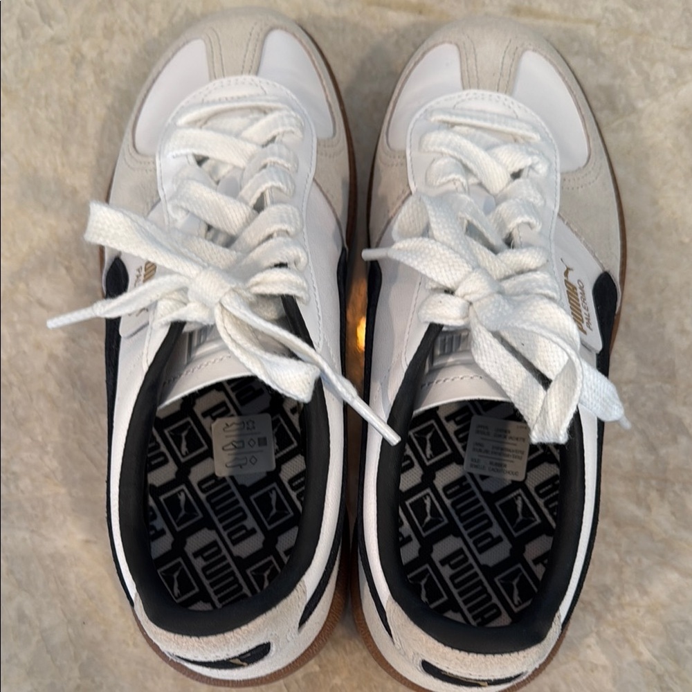 Puma White and Black Sneakers with Retro Modern Design size 8.5 with gum sole